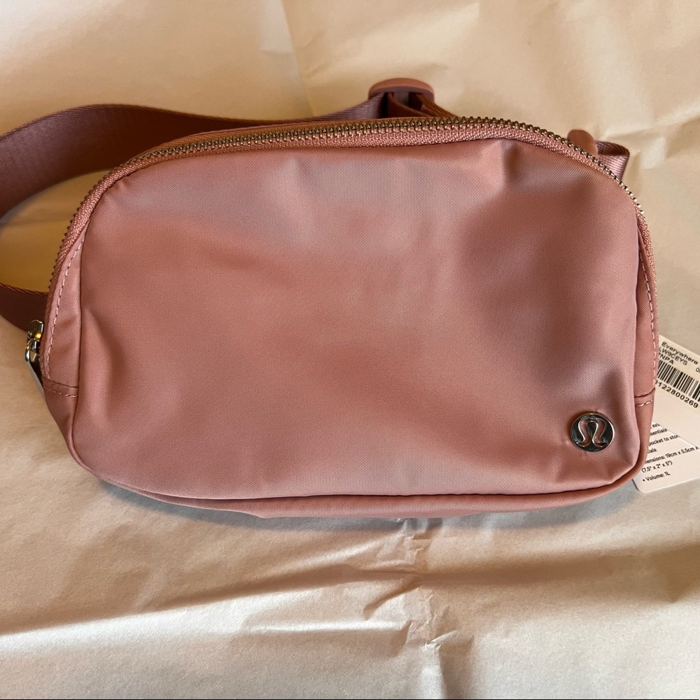 NWT Lululemon Everywhere Belt Bag ~ Pink Pastel